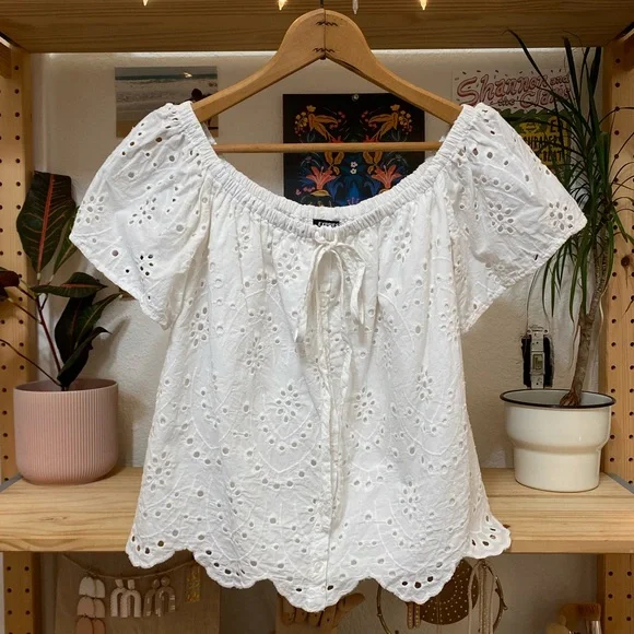 Lace Off Should Express Top- White - Picture 1 of 4